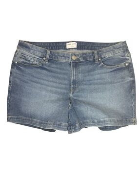 Lane Bryant Denim Shorts Women's Size 22 Medium Wash Classic 5-Pocket Stretch